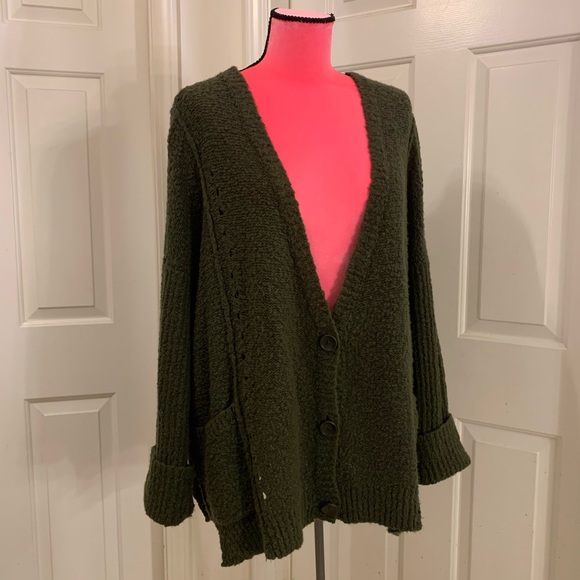 Free People chunky knit cardigan w/pockets